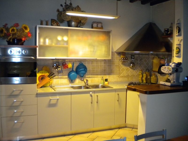 Cucina componibile - A casa di Michela Anna e Simone