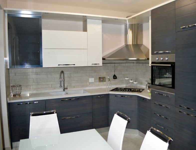 Cucina componibile - A casa di Serena e David